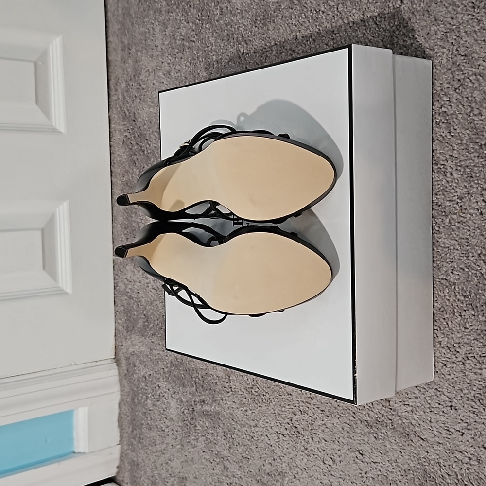 Guess heels - Picture 3 of 3